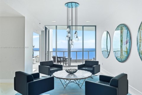 Condominio en venta en Miami Beach, Florida, 6 dormitorios, 723.62 m2 № 2021453 - foto 18