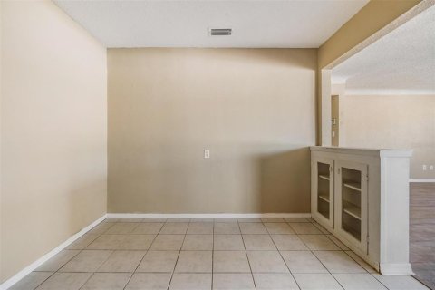 House in Saint Petersburg, Florida 3 bedrooms, 190.73 sq.m. № 1538396 - photo 25