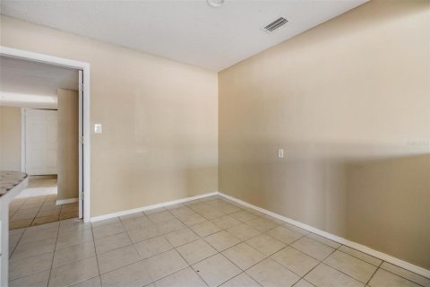 House in Saint Petersburg, Florida 3 bedrooms, 190.73 sq.m. № 1538396 - photo 21