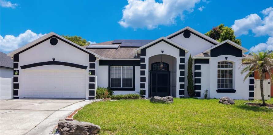 Casa en Davenport, Florida 4 dormitorios, 232.26 m2 № 2151963