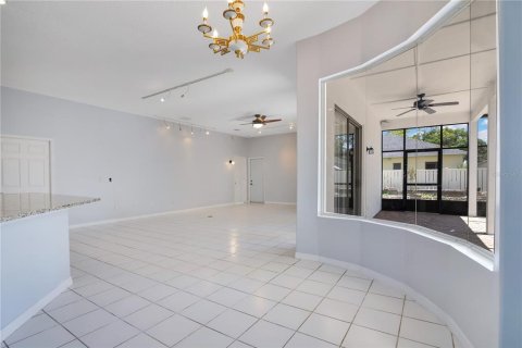 Casa en venta en Davenport, Florida, 4 dormitorios, 232.26 m2 № 2151963 - foto 12