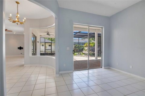 Casa en venta en Davenport, Florida, 4 dormitorios, 232.26 m2 № 2151963 - foto 14