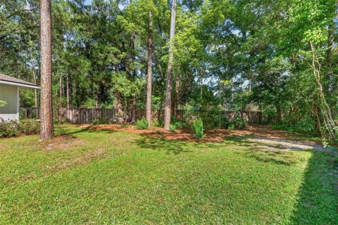 House in Gainesville, Florida 4 bedrooms, 177.44 sq.m. № 2218108 - photo 30