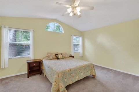 House in Gainesville, Florida 4 bedrooms, 177.44 sq.m. № 2218108 - photo 15