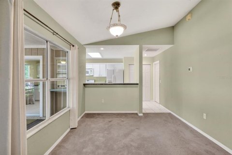 House in Gainesville, Florida 4 bedrooms, 177.44 sq.m. № 2218108 - photo 12