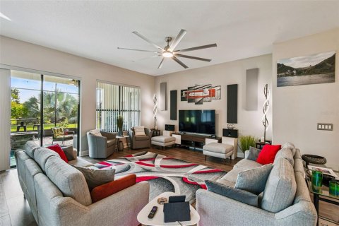 Casa en venta en Kissimmee, Florida, 2 dormitorios, 205.41 m2 № 1873839 - foto 10