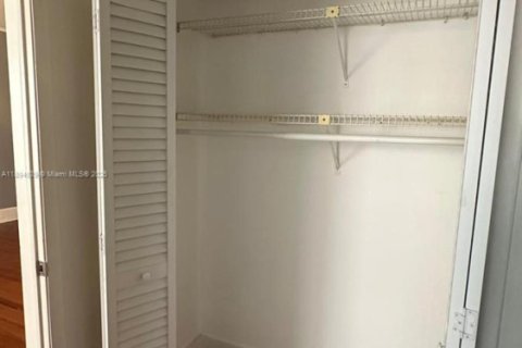 Copropriété à vendre à Miami Beach, Floride: 47.38 m2 № 1950346 - photo 16