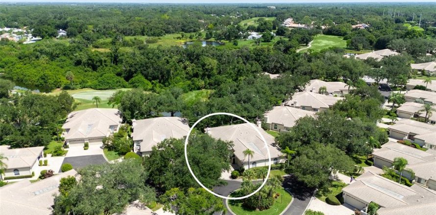 House in Sarasota, Florida 3 bedrooms, 172.43 sq.m. № 2259096