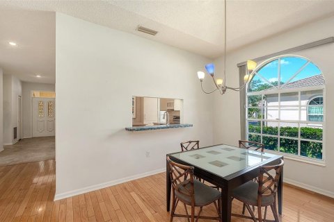 House in Sarasota, Florida 3 bedrooms, 172.43 sq.m. № 2259096 - photo 8