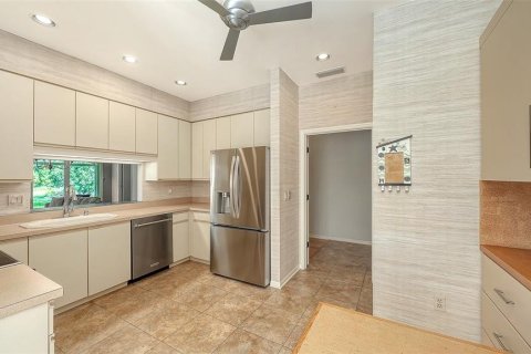House in Sarasota, Florida 3 bedrooms, 172.43 sq.m. № 2259096 - photo 11