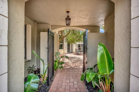 Villa ou maison à vendre à Jupiter, Floride: 4 chambres, 265.7 m2 № 2078345 - photo 4