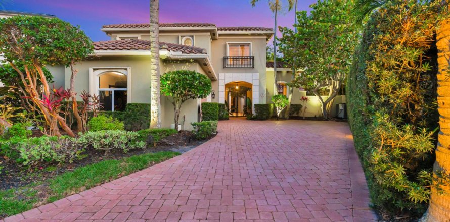 Villa ou maison à Jupiter, Floride 4 chambres, 265.7 m2 № 2078345