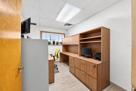 Propiedad comercial en venta en Bronson, Florida, 305.65 m2 № 2410552 - foto 15