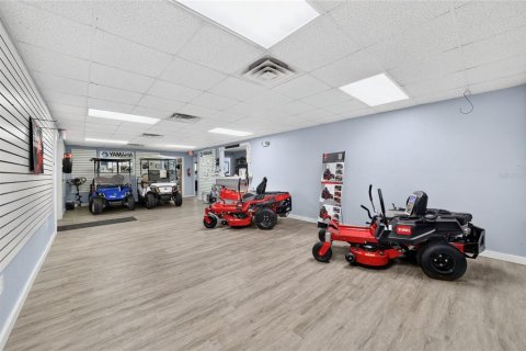 Propiedad comercial en venta en Bronson, Florida, 305.65 m2 № 2410552 - foto 9