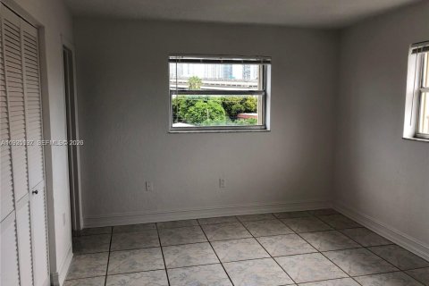 Copropriété à vendre à Miami, Floride: 1 chambre, 59.27 m2 № 2046235 - photo 5