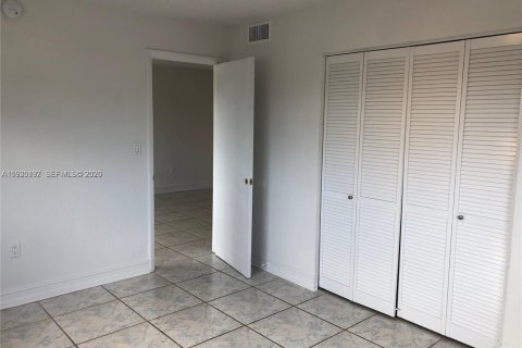 Copropriété à vendre à Miami, Floride: 1 chambre, 59.27 m2 № 2046235 - photo 7