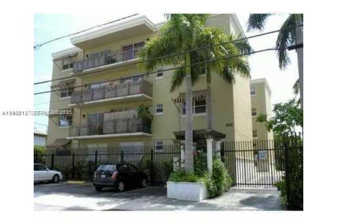 Copropriété à vendre à Miami, Floride: 1 chambre, 59.27 m2 № 2046235 - photo 10