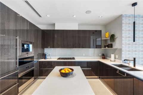 Condominio en venta en Aventura, Florida, 4 dormitorios, 214.33 m2 № 1818146 - foto 21