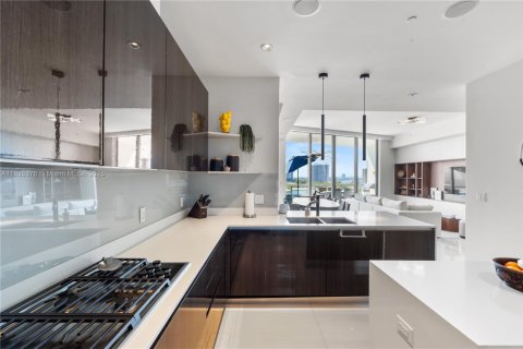 Condominio en venta en Aventura, Florida, 4 dormitorios, 214.33 m2 № 1818146 - foto 22