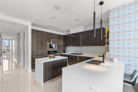 Condominio en venta en Aventura, Florida, 4 dormitorios, 214.33 m2 № 1818146 - foto 23