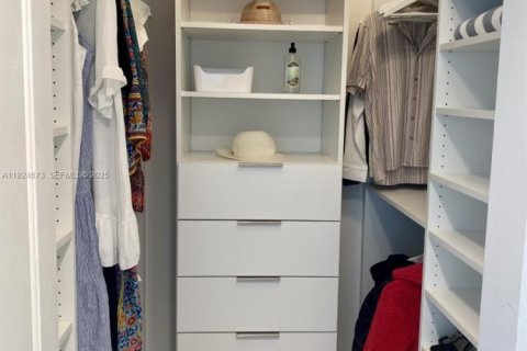 Condominio en venta en Miami Beach, Florida, 1 dormitorio, 63.73 m2 № 2038971 - foto 8