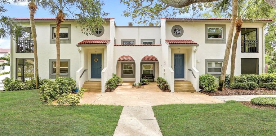 Condo in Saint Petersburg, Florida, 2 bedrooms № 2224283