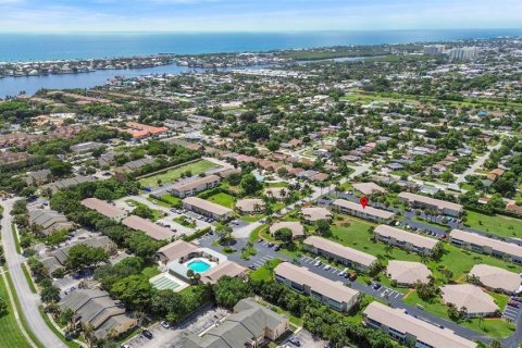 Condo in Boynton Beach, Florida, 2 bedrooms  № 1146193 - photo 1