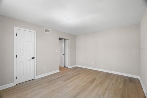 Condominio en venta en Treasure Island, Florida, 1 dormitorio, 72.93 m2 № 2099866 - foto 14