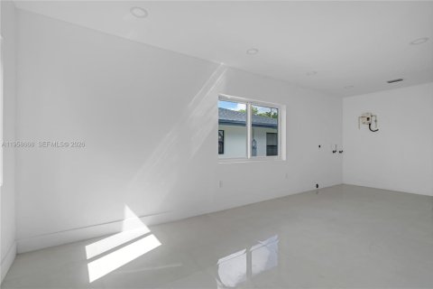 House in Florida City, Florida 5 bedrooms, 167.78 sq.m. № 2080561 - photo 27
