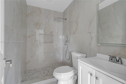 House in Florida City, Florida 5 bedrooms, 167.78 sq.m. № 2080561 - photo 17