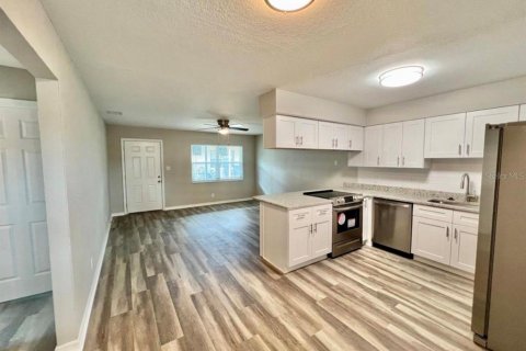 Appartement à louer à Tampa, Floride: 2 chambres, 78.5 m2 № 2419883 - photo 2