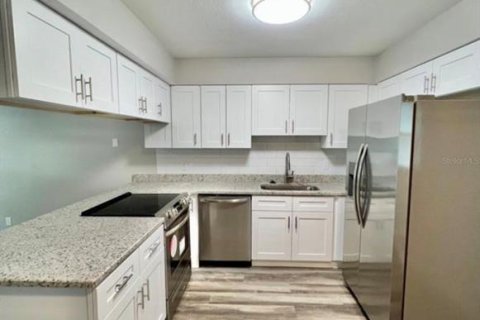 Appartement à louer à Tampa, Floride: 2 chambres, 78.5 m2 № 2419883 - photo 3