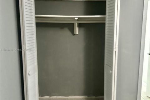 Copropriété à louer à Hollywood, Floride: 1 chambre, 53.33 m2 № 1987255 - photo 6