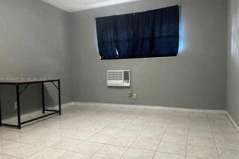 Copropriété à louer à Hollywood, Floride: 1 chambre, 53.33 m2 № 1987255 - photo 19