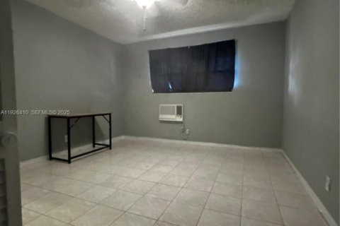 Copropriété à louer à Hollywood, Floride: 1 chambre, 53.33 m2 № 1987255 - photo 15