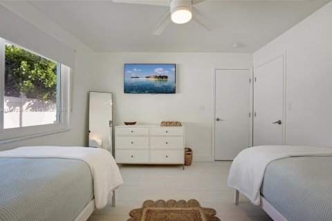 Villa ou maison à louer à Fort Lauderdale, Floride: 2 chambres, 245.26 m2 № 1830332 - photo 17