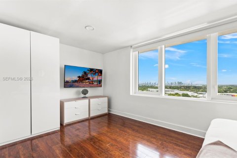 Copropriété à vendre à Miami Beach, Floride: 70.61 m2 № 2089136 - photo 7