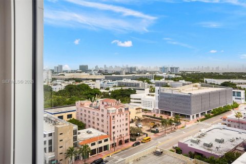 Copropriété à vendre à Miami Beach, Floride: 70.61 m2 № 2089136 - photo 28