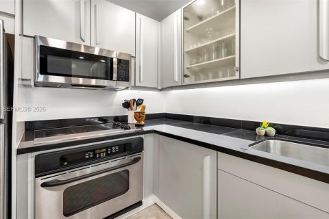 Copropriété à vendre à Miami Beach, Floride: 70.61 m2 № 2089136 - photo 17