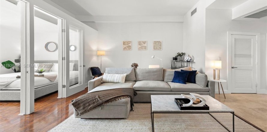 Studio à Condo à Miami Beach, Floride № 2089136