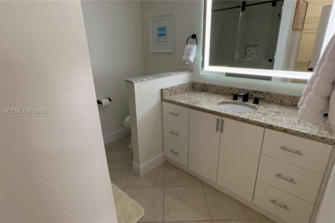 House in Port St. Lucie, Florida 3 bedrooms, 131.55 sq.m. № 2065917 - photo 20