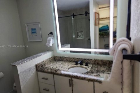 House in Port St. Lucie, Florida 3 bedrooms, 131.55 sq.m. № 2065917 - photo 8