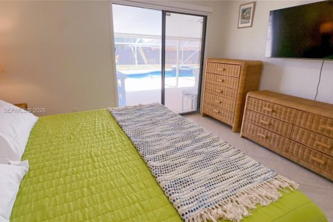 House in Port St. Lucie, Florida 3 bedrooms, 131.55 sq.m. № 2065917 - photo 25