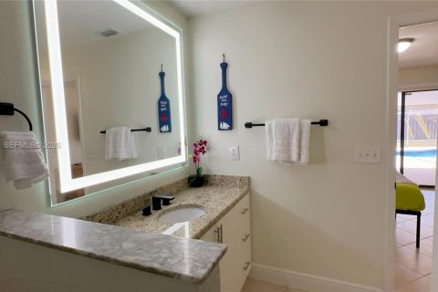 House in Port St. Lucie, Florida 3 bedrooms, 131.55 sq.m. № 2065917 - photo 29