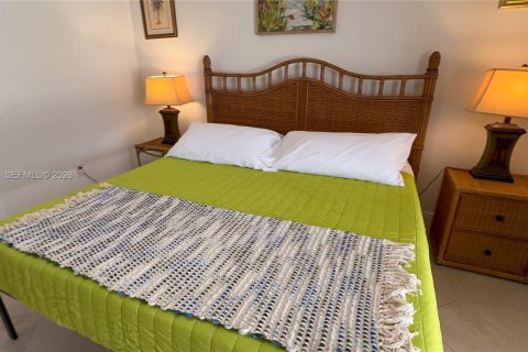 House in Port St. Lucie, Florida 3 bedrooms, 131.55 sq.m. № 2065917 - photo 23