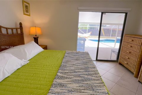 House in Port St. Lucie, Florida 3 bedrooms, 131.55 sq.m. № 2065917 - photo 24