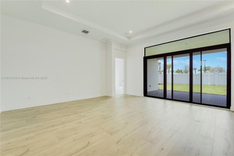 House in Palm Beach Gardens, Florida 5 bedrooms, 297.66 sq.m. № 1809061 - photo 15