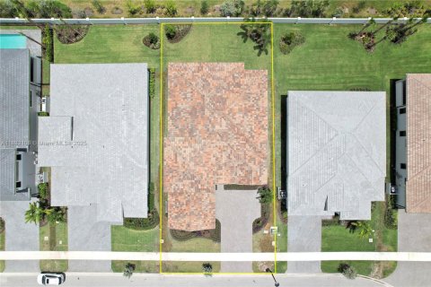 House in Palm Beach Gardens, Florida 5 bedrooms, 297.66 sq.m. № 1809061 - photo 4