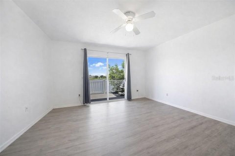 Touwnhouse à louer à Punta Gorda, Floride: 2 chambres, 120.59 m2 № 2387579 - photo 10