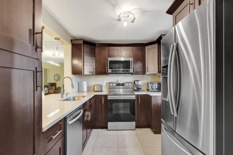 Condominio en Dania Beach, Florida, 2 dormitorios  № 2077351